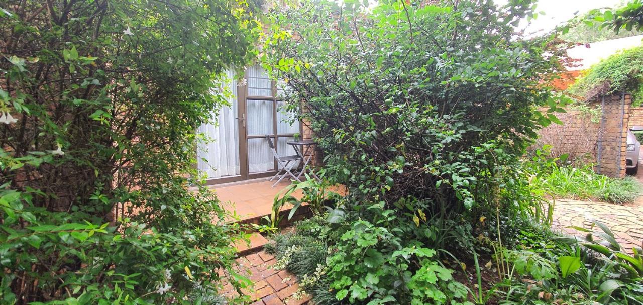 Aero Lodge Guest House 미델뷔르흐 외부 사진