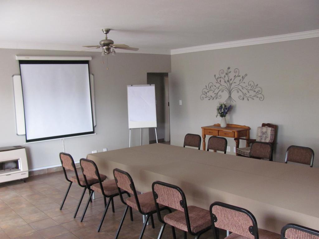 Aero Lodge Guest House 미델뷔르흐 외부 사진