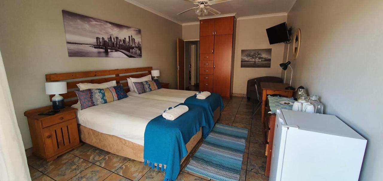 Aero Lodge Guest House 미델뷔르흐 외부 사진